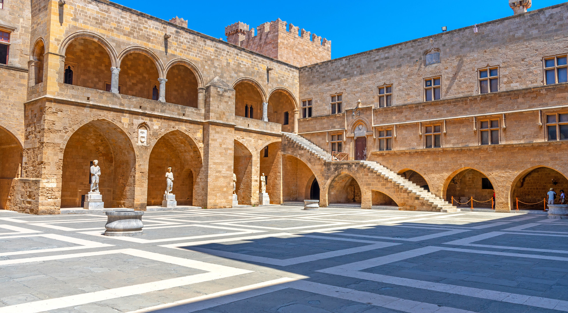 Rhodes_Palace-of-the-Grand-Master