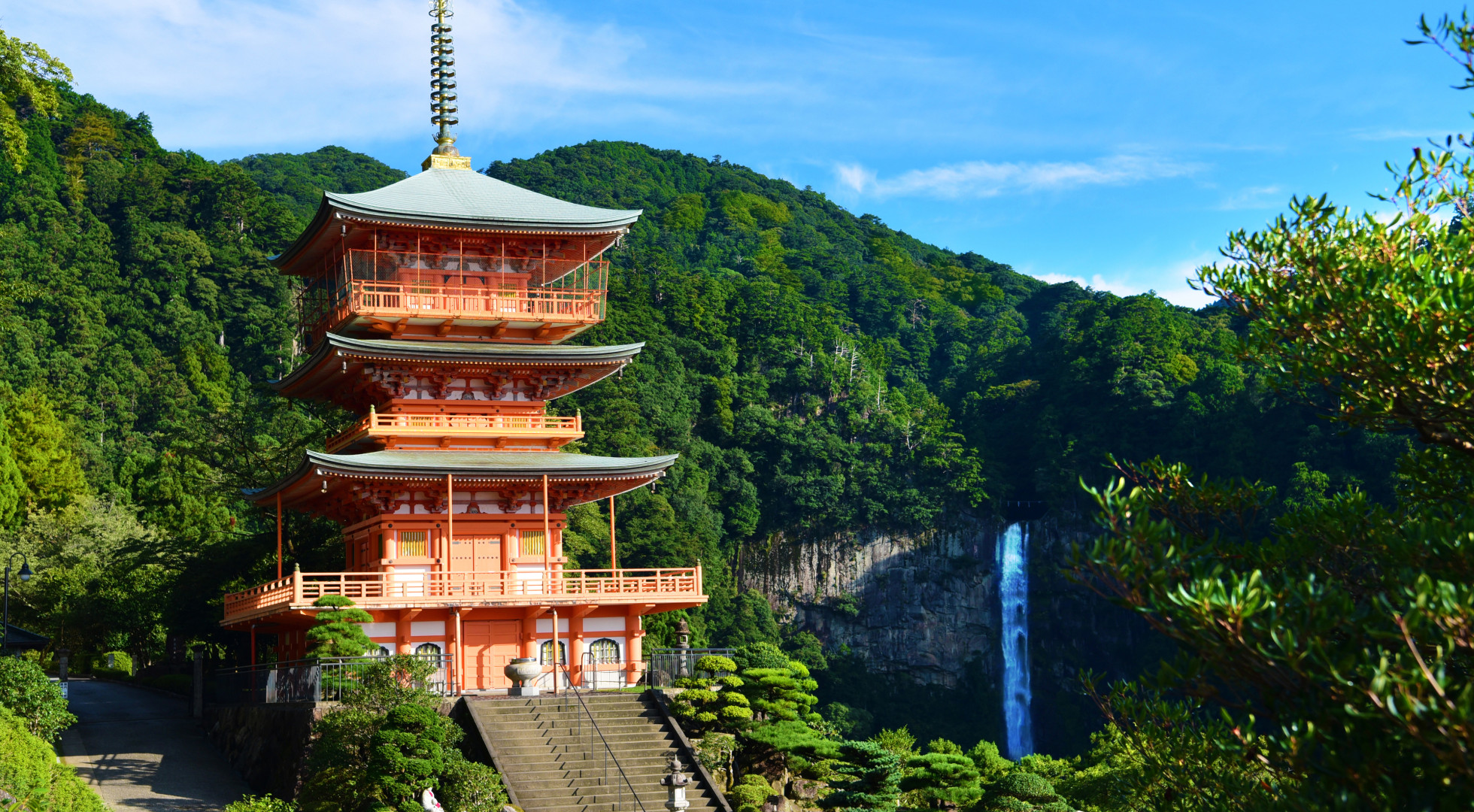 Wakayama Nachi Shrine