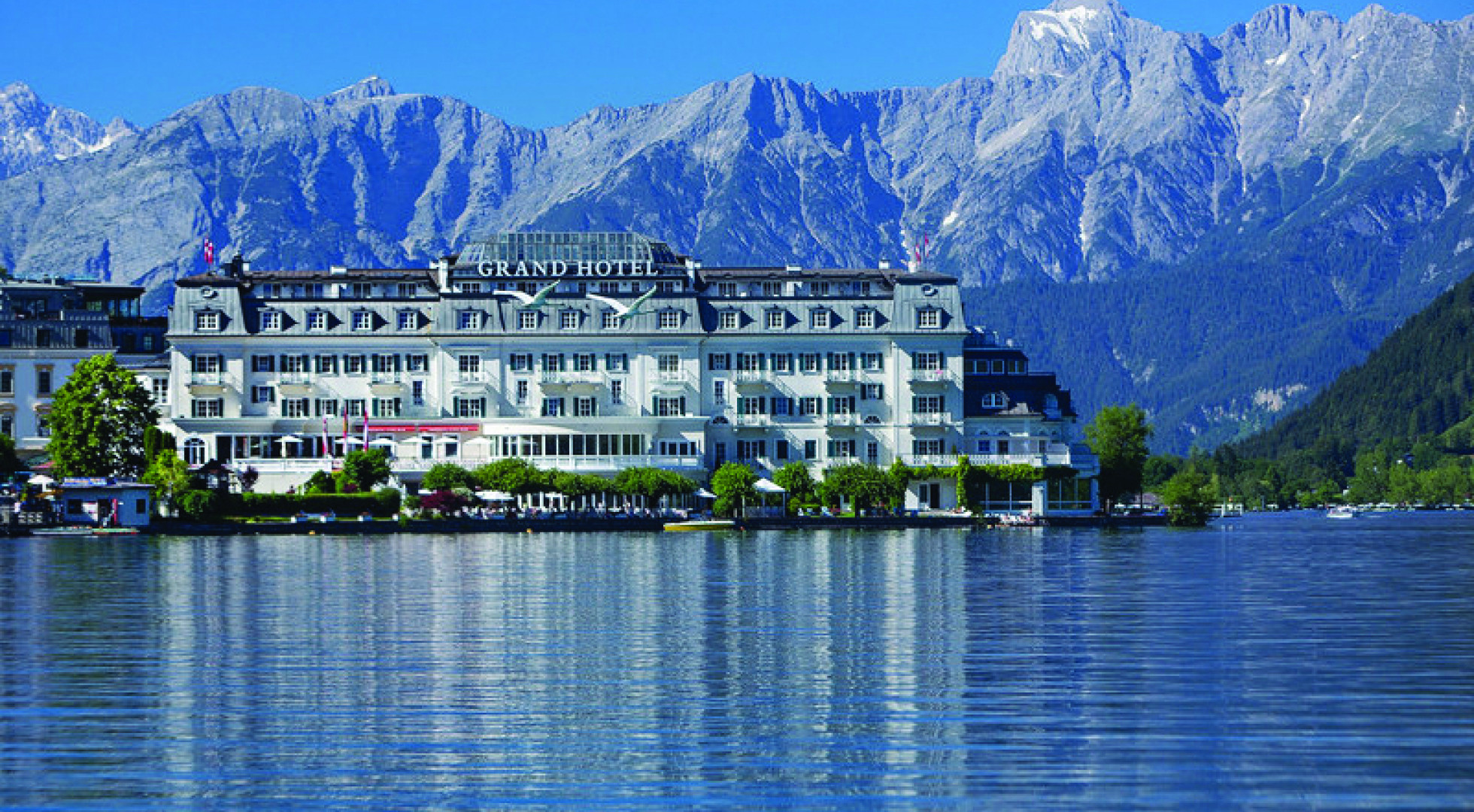 Grand Hotel Exterior