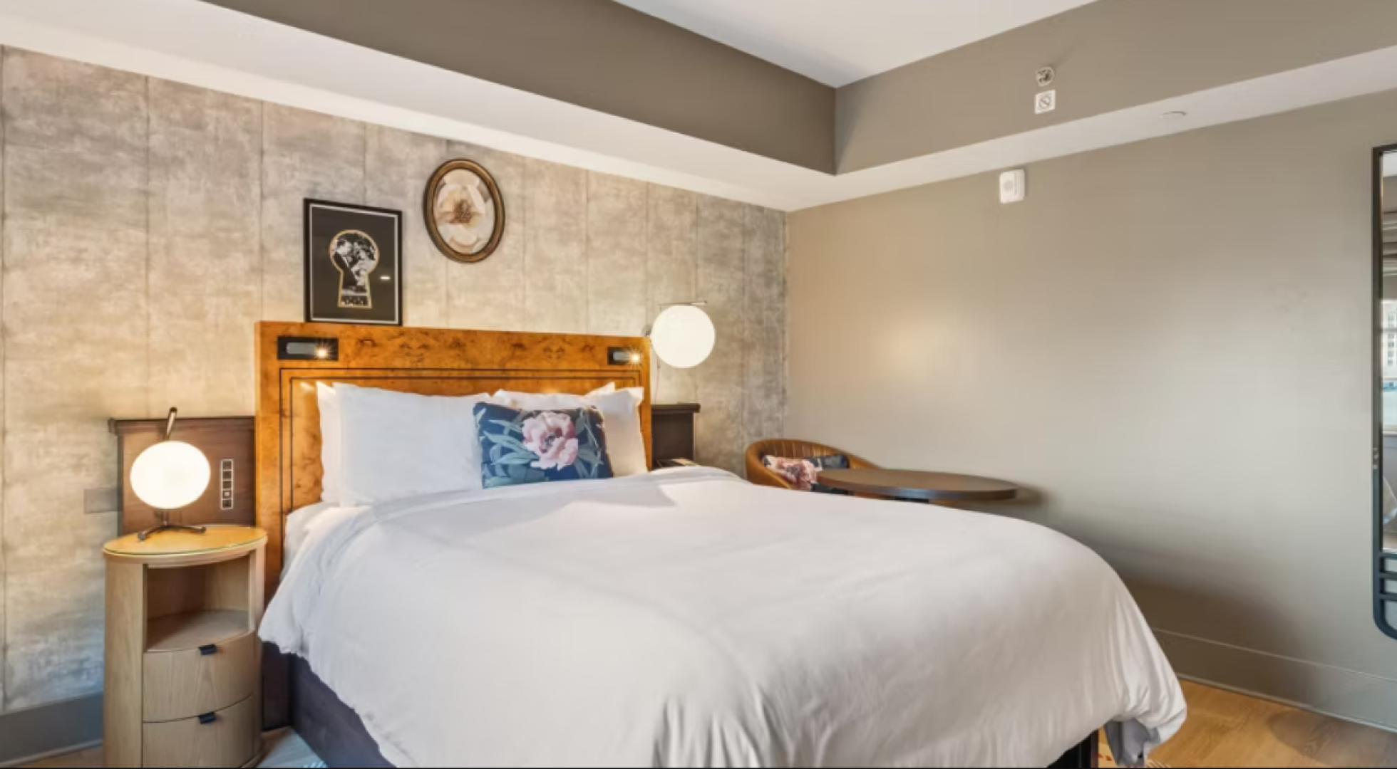 Hotel Indigo Room