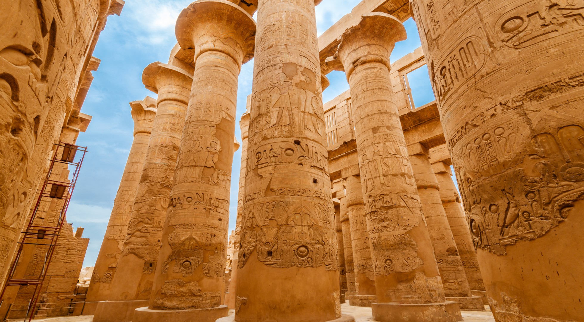 Great,Hypostyle,Hall,And,Clouds,At,The,Temples,Of,Karnak