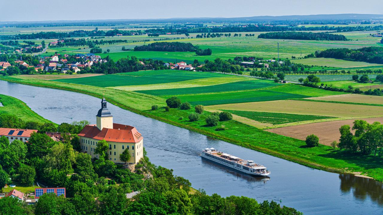 Beyla-Castle-Elbe-River-Germany