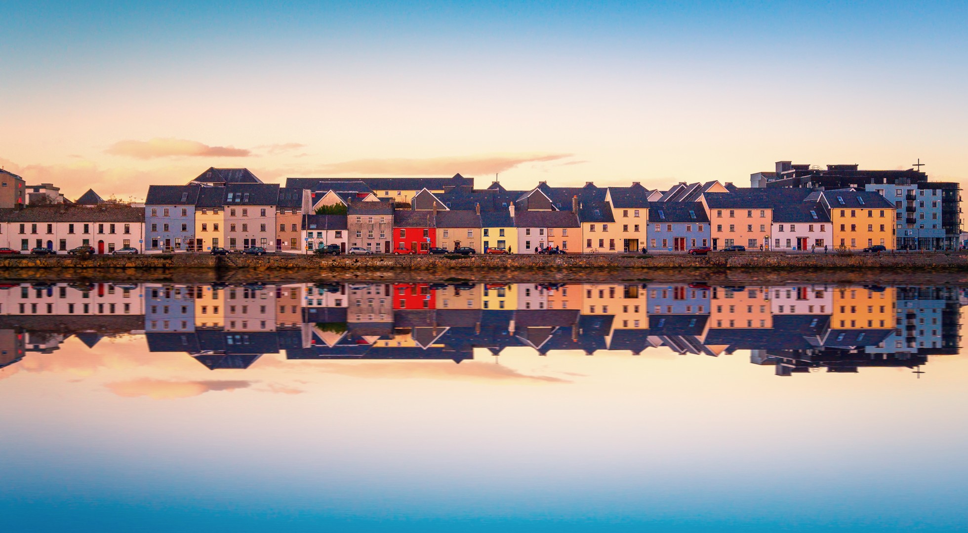 Beautiful,Panoramic,Sunset,View,Over,The,Claddagh,Galway,In,Galway