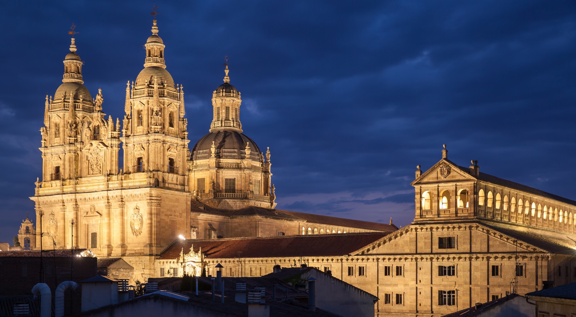 Salamanca,At,Night,,Spain.,La,Clerecia,Church,And,Pontifical,University.