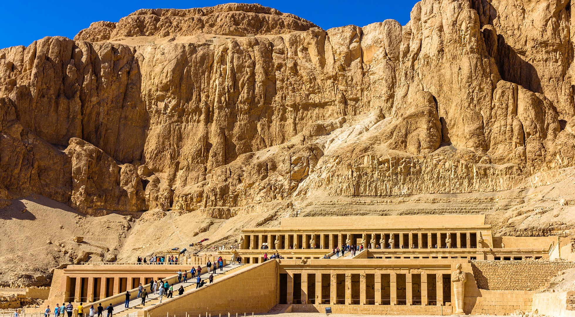 Mortuary,Temple,Of,Hatshepsut,In,Deir,El-bahari,-,Egypt