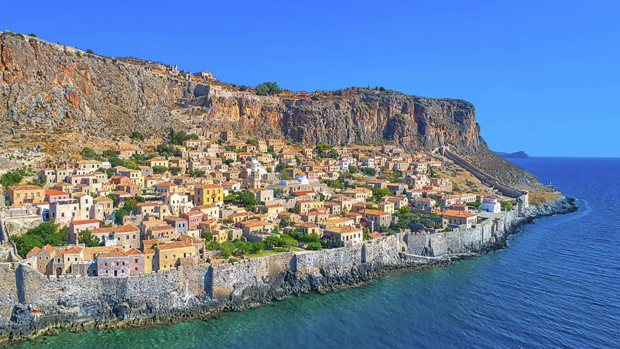 monemvasia-shore