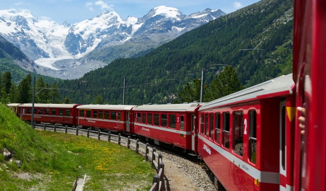 Swiss train 2